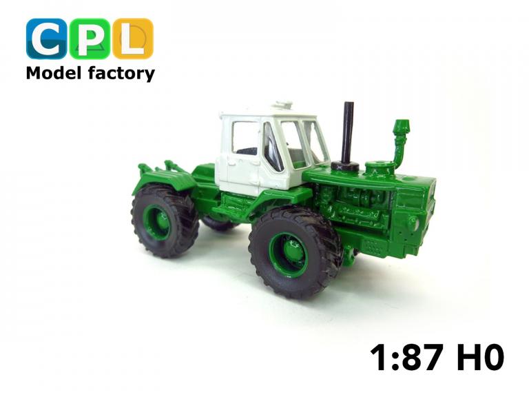 Traktor T150-K Charkiv grün - weiß  ohne Motorverkleidung